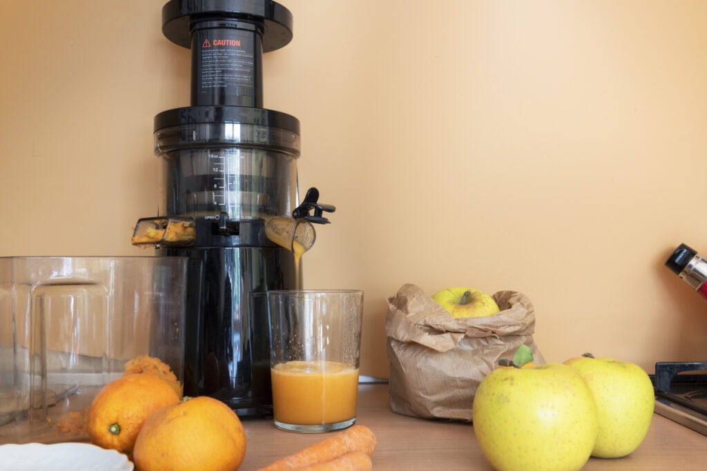 Centrifugal juicer