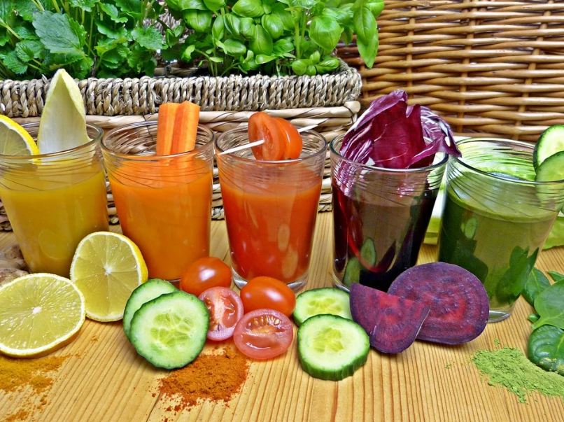 different fruit and vegetable juices