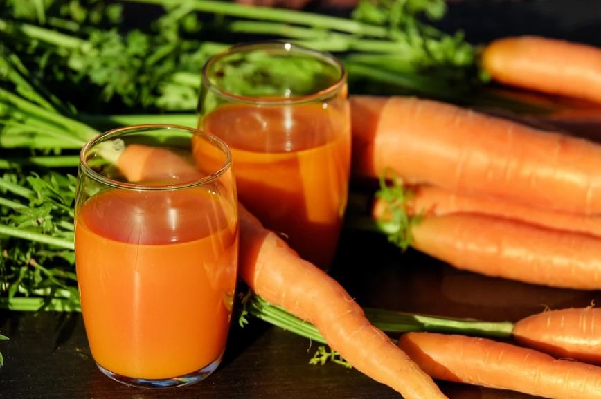 This carrot juice looks delicious!