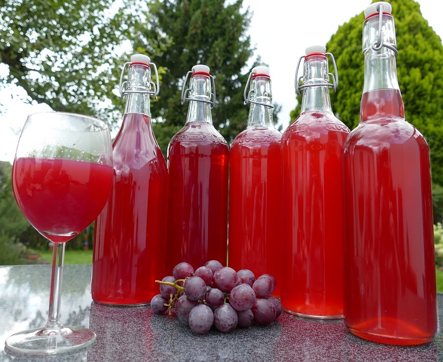How to Make Grape Juice at Home